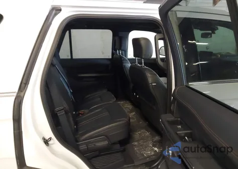 2024 Ford Expedition Platinum z USA, uszkodzony, nr VIN 1FMJU1M86REA34910